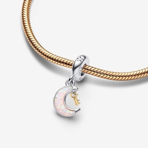 PANDORA Two-tone Key & Moon Dangle Charm (Silver Sterling, CZ, Opal lap-created, 14k gold plating) - Hạt treo trang trí vòng tay, hình mặt trăng màu hồng, bạc 925, đá CZ, đá Opal nhân tạo & chìa khoá mạ vàng 14k - JEWELRY