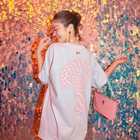 Áo Phông MLB Checkerboard Clipping Logo Overfit Philadelphia Phillies Tshirt