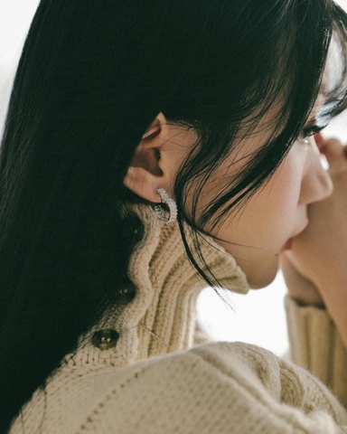 SWAROVSKI Matrix hoop earrings (Heart, Small, White, Rhodium plated) - KHUYÊN TAI HÌNH TRÁI TIM - SWAROVSKI - JEWELRY