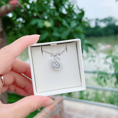 SWAROVSKI Swan pendant (Mixed cuts, WHITE/BLUE/PINK/RED) - Dây cổ, chuyền, đính đá pha lê trắng/xanh/hồng/đỏ, thiên nga - JEWELRY NECKLACE