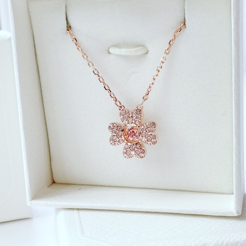SWAROVSKI Idyllia pendant (Clover, White, Rose gold-tone plated) - Dây cổ, dây chuyền lá, pha lê hồng - JEWELRY NECKLACE