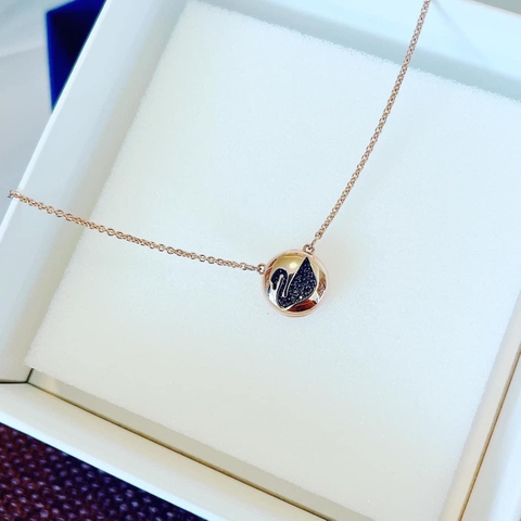 SWAROVSKI Hall Swan necklace (Swan, Rose Gold plated) - Dây cổ, dây chuyền thiên nga đen trong vòng tròn - SWAROVSKI - JEWELRY NECKLACE