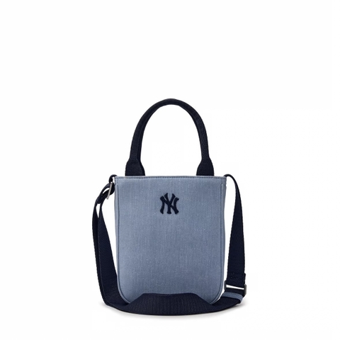 Túi MLB Varsity Cursive Denim Mini Cross Bag Yankees Blue - Túi đeo chéo màu xanh, có quai xách