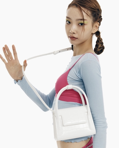 FIND KAPOOR MARTY BAG 18 (18x12x7cm) CROCO - BLACK - Túi đeo chéo, quai xách, màu trắng, da croc sần