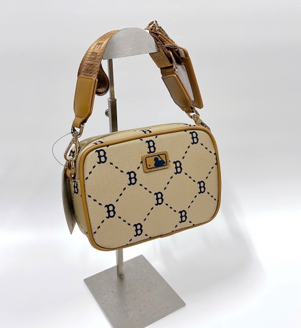TÚI MLB MONOGRAM CROSS BAG BROWN/PINK/BLACK/LAVENDER - TÚI ĐEO CHÉO DÁNG VUÔNG MÀU NÂU/HỒNG/ĐEN/TÍM