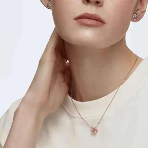 SWAROVSKI Una necklace (Clover, Pink, Rose gold-tone plated) - Dây cổ, dây chuyền pha lê hồng - JEWELRY NECKLACE