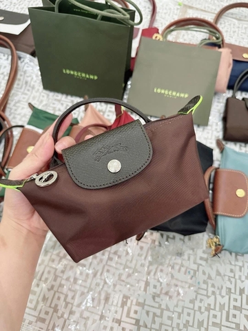 CHÍNH HÃNG - MINI SIZE - TÚI LONGCHAMP LE PLIAGE GREEN POUCH WITH HANDLE - MOCHA - Túi xách màu nâu sẫm