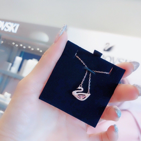 SWAROVSKI Dazzling Swan necklace (Swan, Pink, Rose gold-tone plated) - Dây cổ, dây chuyền SWAROVSKI - JEWELRY NECKLACE