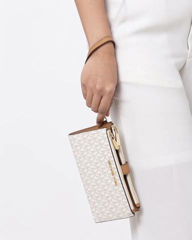 MICHAEL KORS MK Jet Set Travel Signature Logo Vanilla - Double Zip Wallet - Ví cầm tay nhiều ngăn đựng thẻ, tiền, màu kem