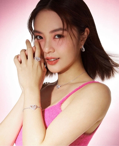 SWAROVSKI Matrix hoop earrings (Heart, Small, White, Rhodium plated) - KHUYÊN TAI HÌNH TRÁI TIM - SWAROVSKI - JEWELRY