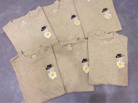 ÁO NIKE DAISY HOA CÚC T-SHIRT