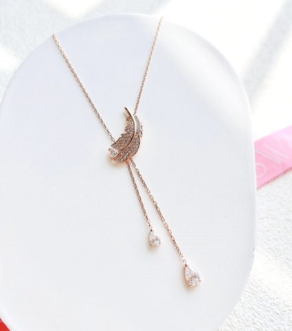 SWAROVSKI Nice Y pendant (Feather, White, Rose gold-tone plated) - Dây cổ, dây chuyền lông vũ hồng vàng dáng thả dài - SWAROVSKI - JEWELRY NECKLACE