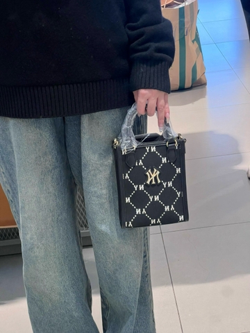 Túi Đeo Chéo MLB Monogram New York Yankees Tote Cross Bag 7ACRMD34N