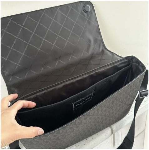 Túi Michael Kors MK Everette Flap Messenger Bag - Túi nam đeo chéo, màu đen