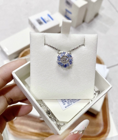 SWAROVSKI Idyllia pendant (Flower, Blue, Rhodium plated) - Dây cổ, dây chuyền đá pha lê xanh trắng - SWAROVSKI - JEWELRY NECKLACE