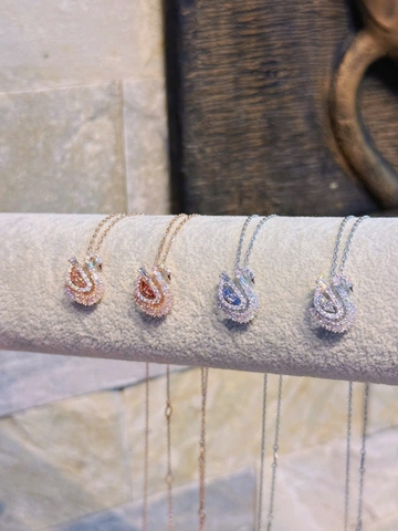 SWAROVSKI Swan pendant (Mixed cuts, WHITE/BLUE/PINK/RED) - Dây cổ, chuyền, đính đá pha lê trắng/xanh/hồng/đỏ, thiên nga - JEWELRY NECKLACE