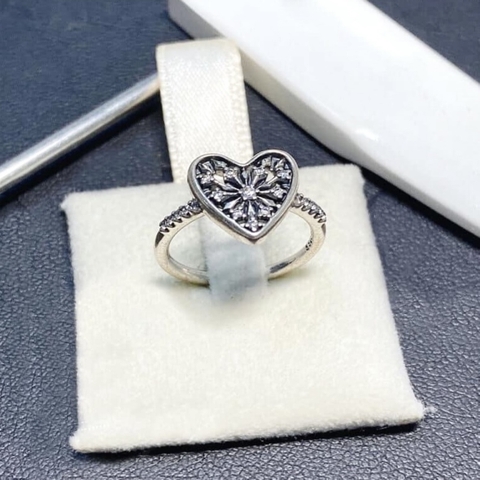 PANDORA Heart of Winter Ring (Silver Sterling, Clear Zirconia) - Nhẫn hình trái tim hoa tuyết, bạc 925, đá CZ trắng trong suốt - RINGS JEWELRY