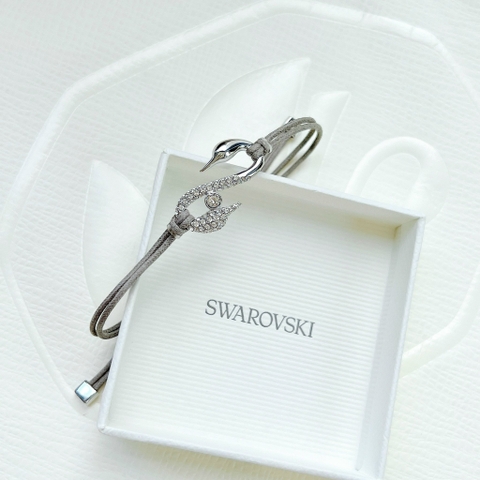 SWAROVSKI Crystal Power Collection Hook Bracelet, Gray, Rhodium - Vòng/lắc tay pha lê trắng, dây dù thắt màu xám - JEWELRY