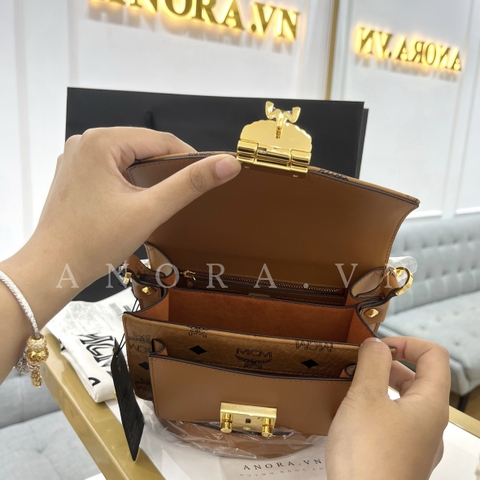 MCM BROWN CROSS BODY BAG TÚI ĐEO CHÉO NÂU