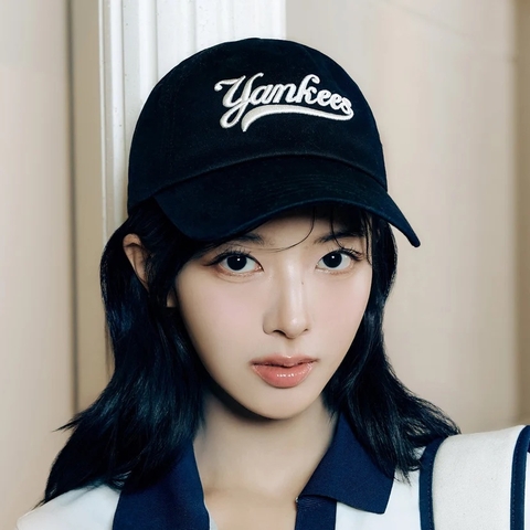 Mũ MLB Cultive Lettering Unstructured Ball Cap New York Yankees BLACK