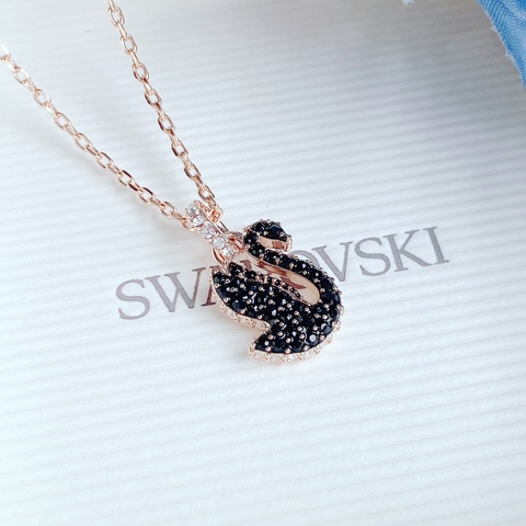 SWAROVSKI Swan pendant (Swan, Small, Black, Rose gold-tone plated) - Dây cổ, dây chuyền thiên nga đen - JEWELRY NECKLACE