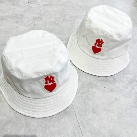 [SALE] Mũ MLB Bucket Hat White Logo Heart NY - Mũ tim NY màu trắng