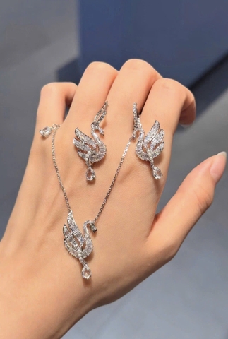 SWAROVSKI Swan earrings (Swan, White, Rhodium plated) - Khuyên tai, thiên nga, đính pha lê trắng - JEWERY