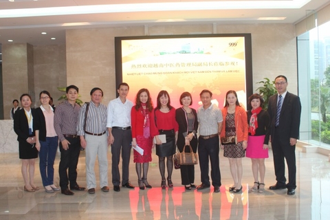 Lãnh Đạo Công ty TNHH Dược Phẩm Bách Thông Thăm Và Làm Việc Tại Tập Đoàn Dược Phẩm 999