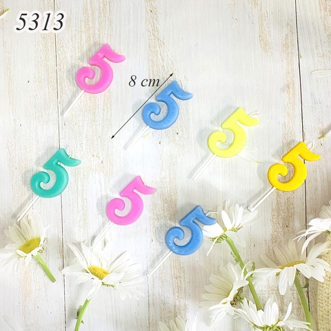Một Chiếc Nến số 5 nghê thuật nhiều màu