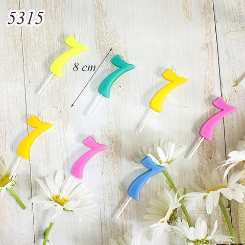 Một Chiếc Nến số 7 nghê thuật nhiều màu