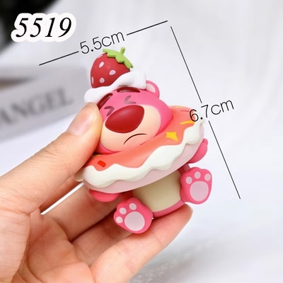 Gấu Dâu Ôm Phao Nhựa Đặc TQ