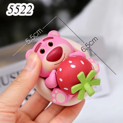 Gấu Dâu Nằm Ôm Dâu Nhựa Đặc TQ