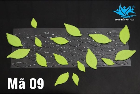Khuôn định hình trong chiếc lá R09