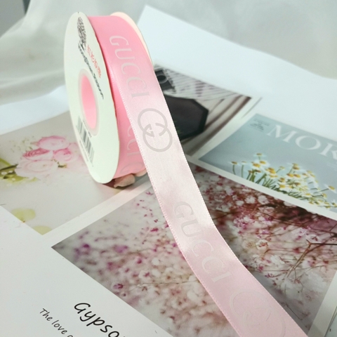 Ruybang băng Gucci hồng khổ 2.5cm dài 50m.