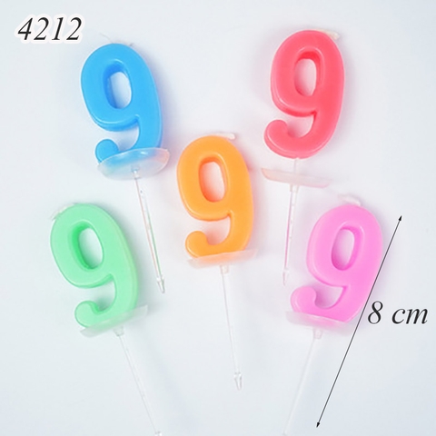 Chỉ bán Shopee 1 Nến số 9 màu ngẫu nhiên