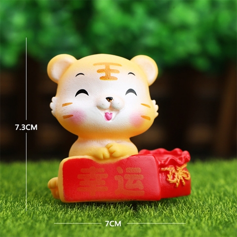 Tuong - hổ may mắn nhấm mắt