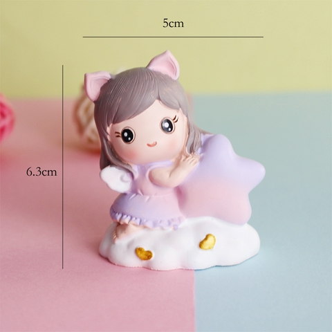 Tuong - bé sừng hồng ôm sao