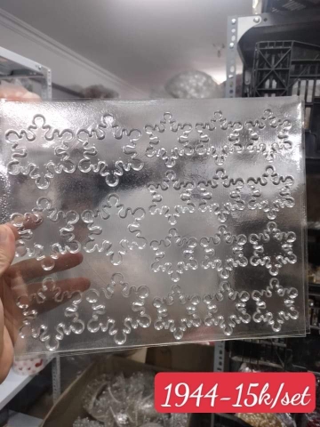 Khuôn định hình trong bông tuyết R15
