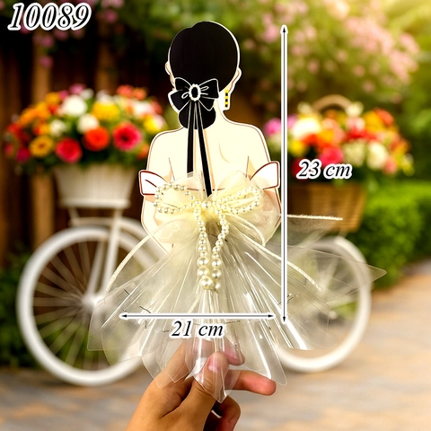 Phôi Đựng Tiền Cô Gái Váy Trắng Trễ Vai + 10 Meka Tiền TP