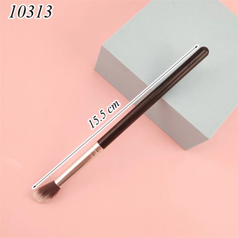 Cọ trang điểm mắt dáng tròn cán đen 4 TQ