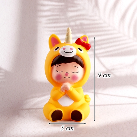 Bé Ngựa 1 Sừng Nhựa DẺO Vàng