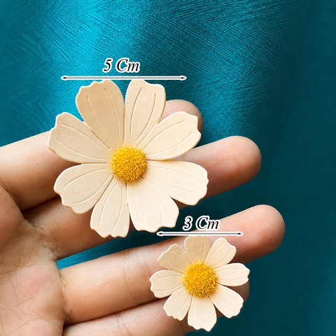 Gói 100 bông hoa cúc nhí mix size Trắng Sữa
