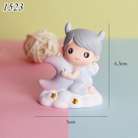 Tuong - bé sừng hồng ôm trăng