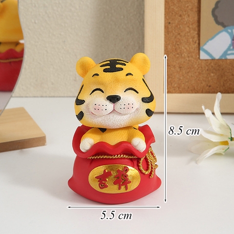 Tuong - hổ hũ đỏ nhắm mắt