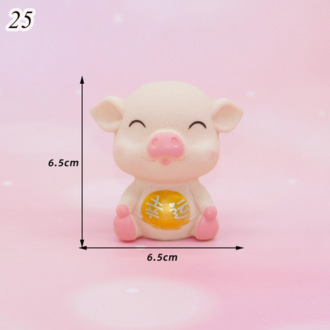 Heo mặc yếm vàng