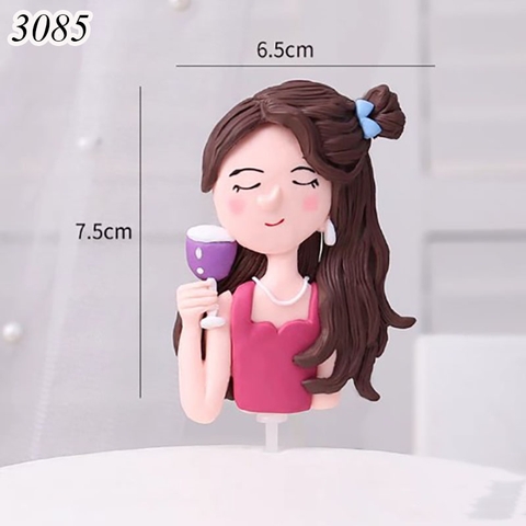 Tuong - Cô gái áo đỏ nâng ly SILICON