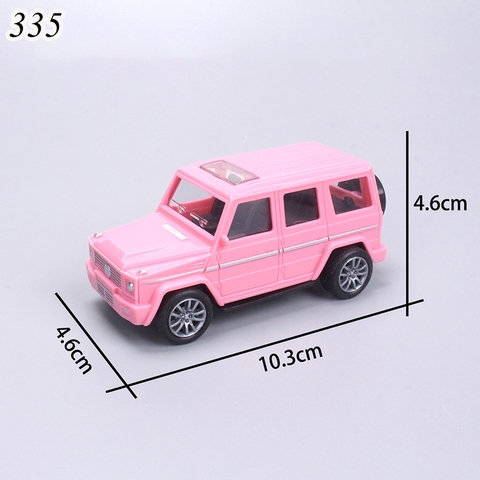 Xe - SUV hồng.