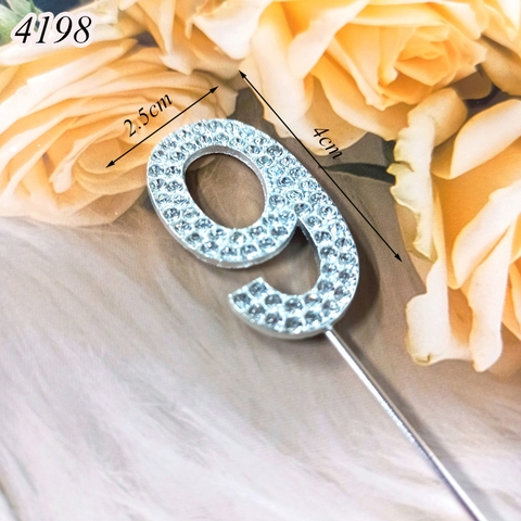 Que cắm số 9 hợp kim BẠC đính kim cương