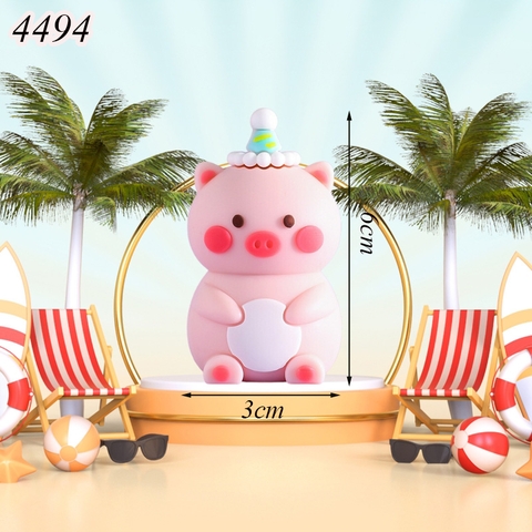 CV-heo hồng đội mũ nhựa đẹp