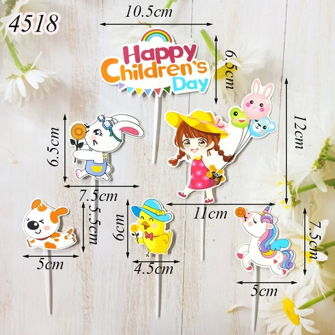 SCG-Set cắm Happy Children Day bé gái đội mũ vàng.